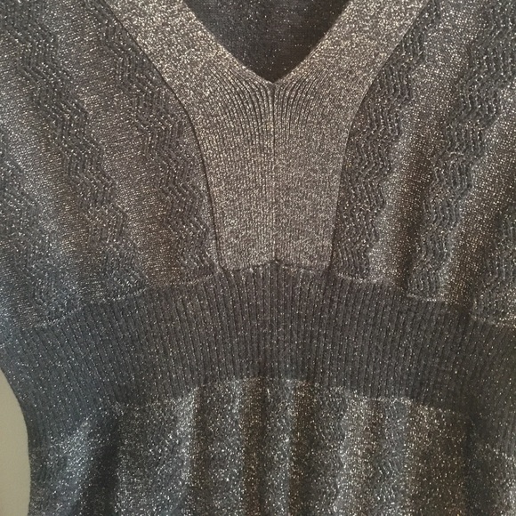 Adorable sparkly sweater dress - Picture 2 of 6